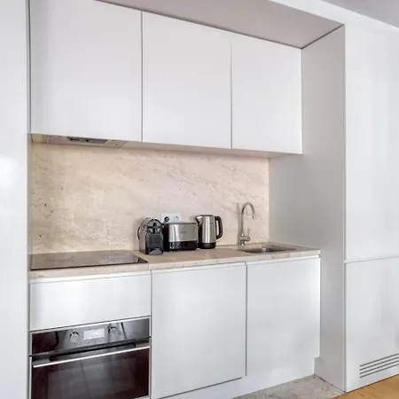 Comfortable In Downtown For 4 People